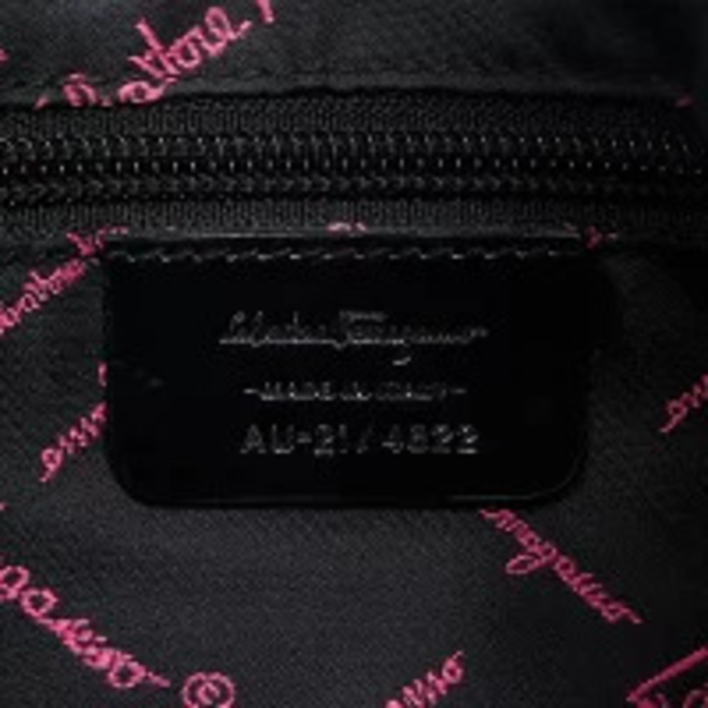 Salvatore Ferragamo leather shoulder bag black - Picture 11 of 13